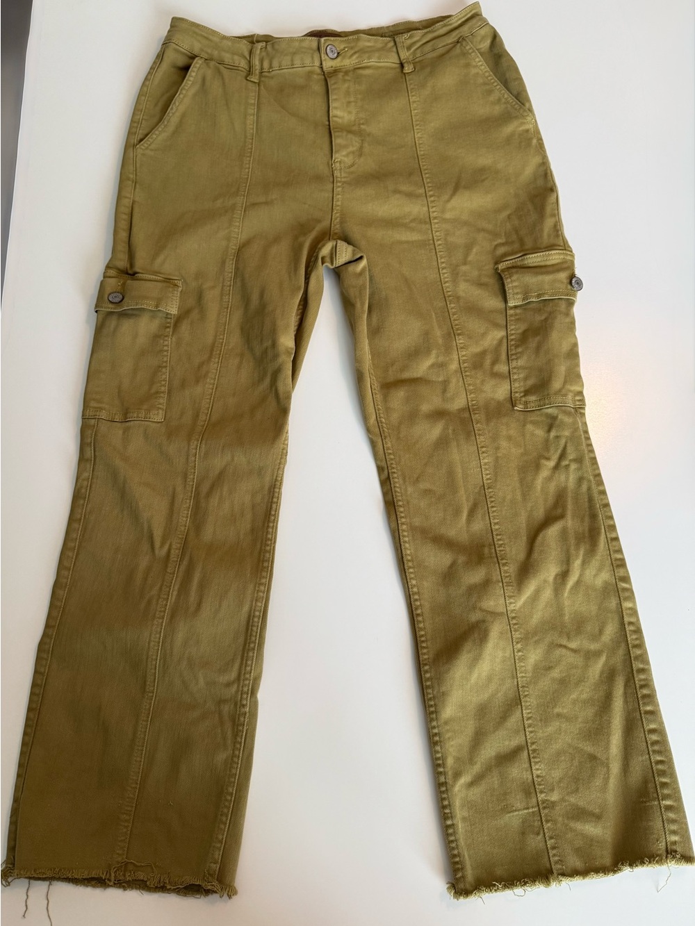 Judy Blue Matcha HighRise Cargo StraightLeg Jeans Excellent Condition Size 15/32